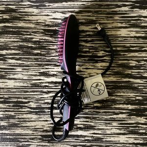 SIMPLY STRAIGHT. -Hair straining brush